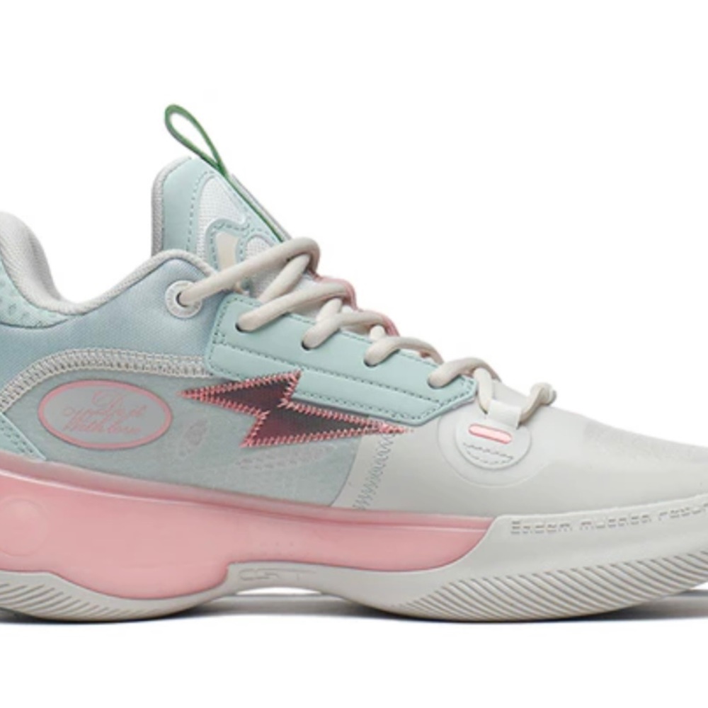 Way of Wade Men’s 8 Valentine’s Day Limited Edition. Blue and Pink.